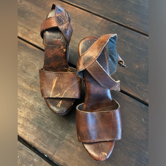 Freebird by Steven Caye Platform Wooden Leather Heels with Buckles 7 - Picture 2 of 7